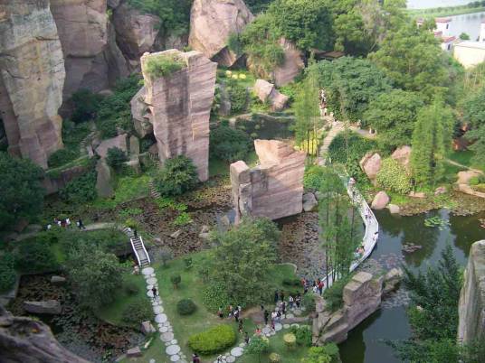 莲花山风景区（山东省泰安市的国家4A级旅游景区）