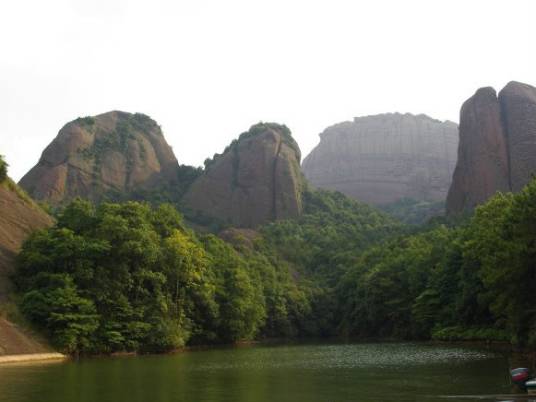 铜官山村