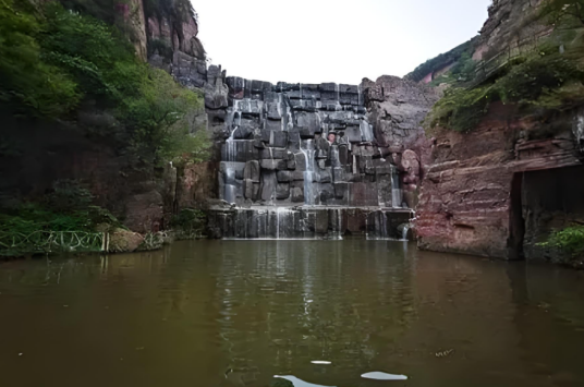 龙潭大峡谷自然风景区