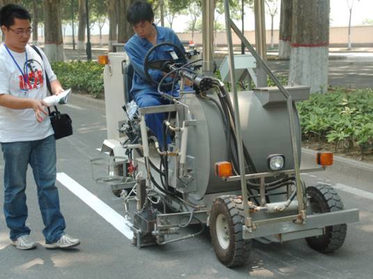 道路标线施工