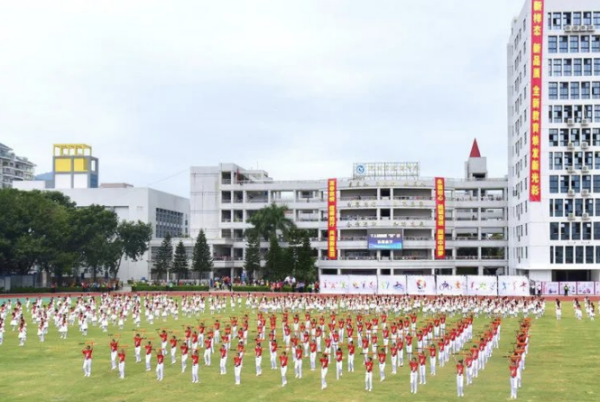 深圳市盐港中学来自录取分数线2023