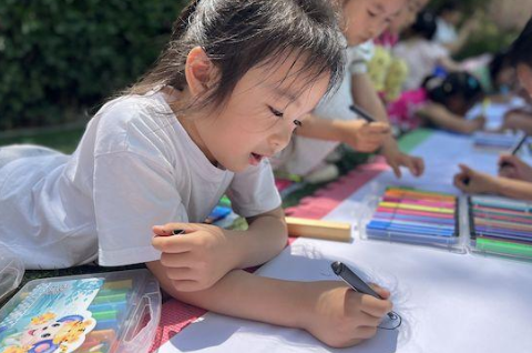 幼儿园成频律作边永曾记长册父母寄语