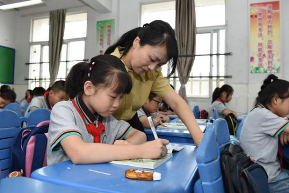 小学教育专业学什来自么就业方向