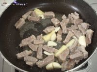 土豆炖牛肉的家常做精做法